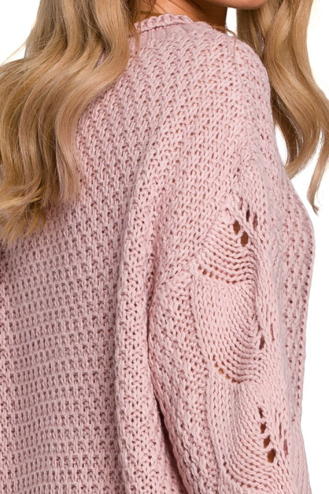 Krótki sweter damski ażurowy z długim luźnym rękawem pudrowy me600 Krótki sweter damski ażurowy z długim luźnym rękawem pudrowy me600