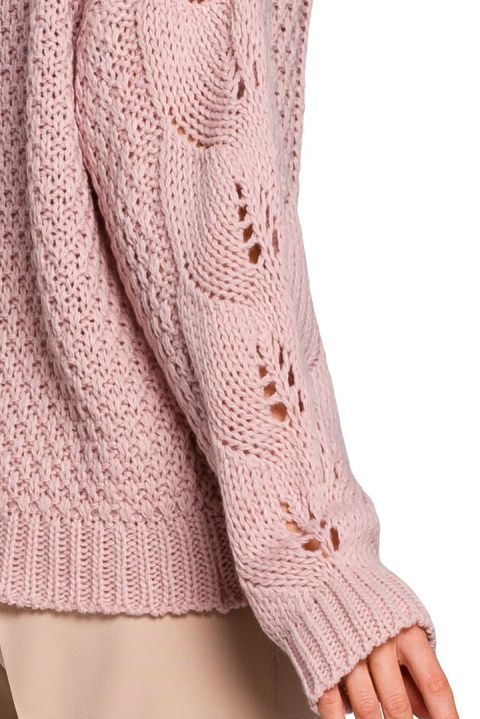 Krótki sweter damski ażurowy z długim luźnym rękawem pudrowy me600 Krótki sweter damski ażurowy z długim luźnym rękawem pudrowy me600