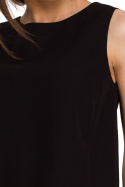 Elegancka bluzka damska krótka trapezowa bez rękawów czarna S257