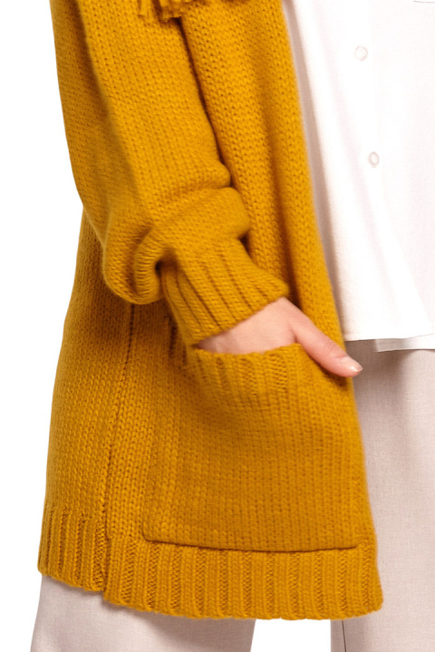 Długi kardigan damski boho z frędzlami bez zapięcia miodowy BK068 Długi kardigan damski boho z frędzlami bez zapięcia miodowy BK068