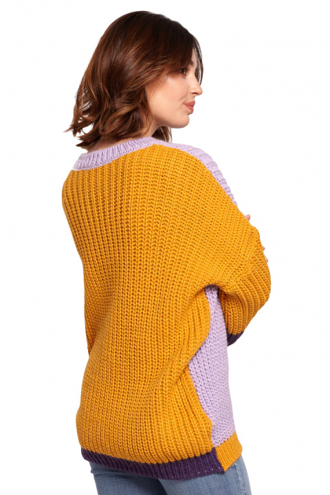 Sweter damski luźny wielokolorowy z szerokim rękawem m2 BK066 Sweter damski luźny wielokolorowy z szerokim rękawem m2 BK066