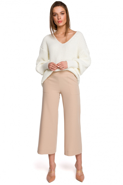 Sweter damski oversize zszerokim rękawem i dekoltem V ecru S268 Sweter damski oversize zszerokim rękawem i dekoltem V ecru S268