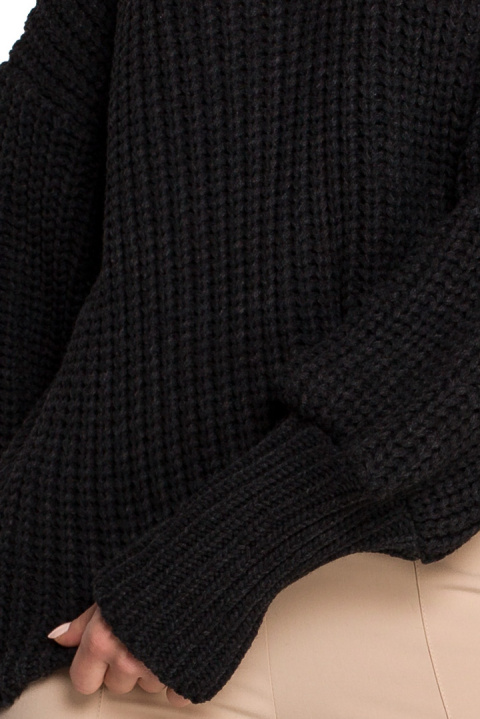 Sweter damski oversize zszerokim rękawem i dekoltem V grafitowy S268 Sweter damski oversize zszerokim rękawem i dekoltem V grafitowy S268