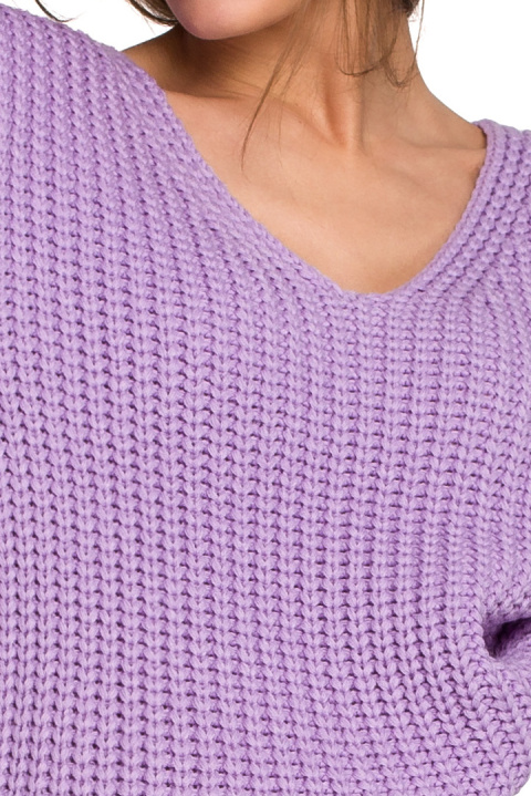 Sweter damski oversize zszerokim rękawem i dekoltem V lawendowy S268 Sweter damski oversize zszerokim rękawem i dekoltem V lawendowy S268