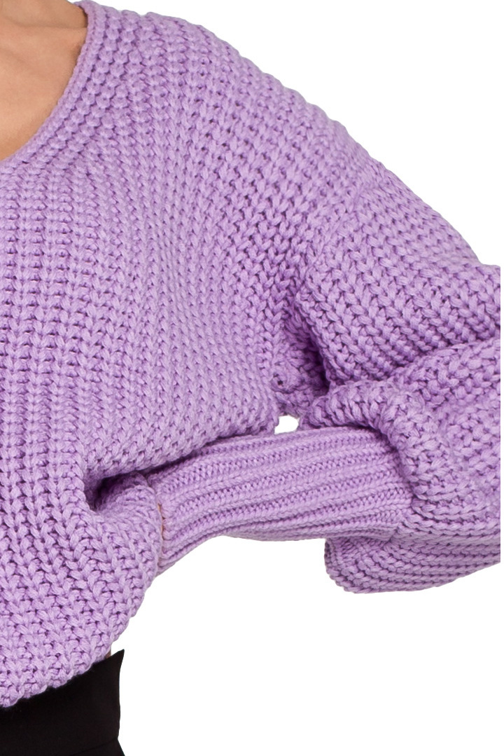 Sweter damski oversize z szerokim rękawem i dekoltem V lawendowy S268 Sweter damski oversize z szerokim rękawem i dekoltem V lawendowy S268