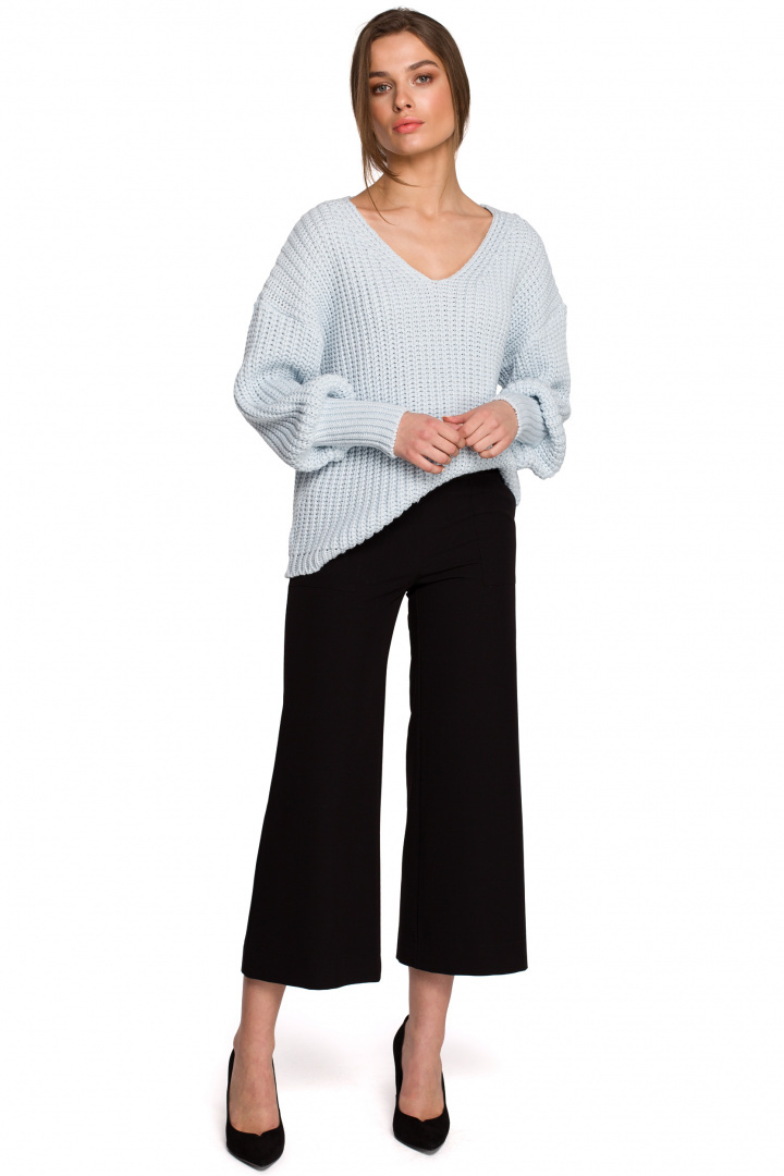 Sweter damski oversize z szerokim rękawem i dekoltem V błękitny S268 Sweter damski oversize z szerokim rękawem i dekoltem V błękitny S268