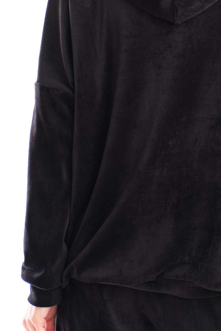 Bluza damska welurowa luźna z kapturem i kieszenią czarna A420