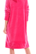 Sukienka sportowa midi welurowa z kapturem długi rękaw różowa A413