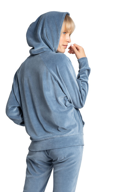 Bluza damska welurowa z kapturem i kieszenią kangurek niebieska LA013 Bluza damska welurowa z kapturem i kieszenią kangurek niebieska LA013