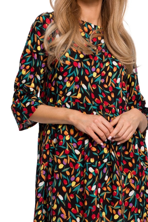 Letnia sukienka midi z wiskozy w kwiaty z krótkim rękawem m6 r.XXL me521 Letnia sukienka midi z wiskozy w kwiaty z krótkim rękawem m6 r.XXL me521
