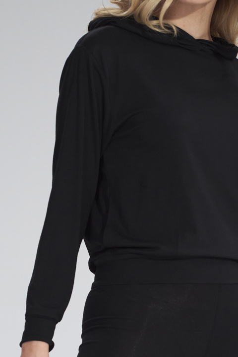 Bluza damska cienka z wiskozy z kapturem i kieszeniami czarna M770 Bluza damska cienka z wiskozy z kapturem i kieszeniami czarna M770