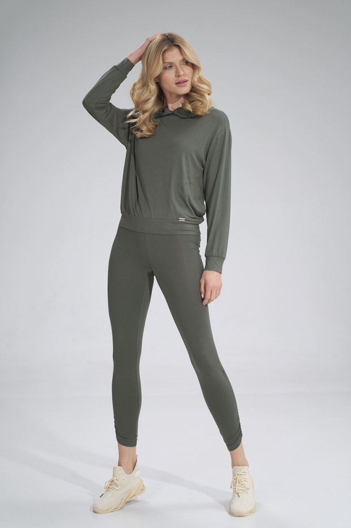 Bluza damska cienka z wiskozy z kapturem i kieszeniami oliwkowa M770 Bluza damska cienka z wiskozy z kapturem i kieszeniami oliwkowa M770