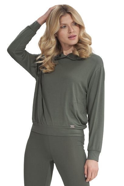 Bluza damska cienka z wiskozy z kapturem i kieszeniami oliwkowa M770 Bluza damska cienka z wiskozy z kapturem i kieszeniami oliwkowa M770