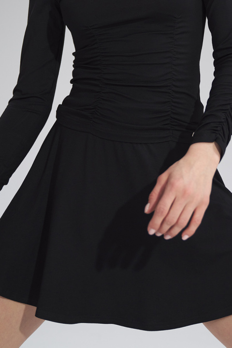 Spódnica rozkloszowana mini z wiskozy z szeroką gumą czarna M776 Spódnica rozkloszowana mini z wiskozy z szeroką gumą czarna M776