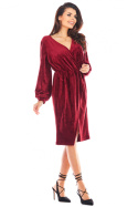 Sukienka welurowa midi z kopertowym dekoltem elastyczna bordowa A406