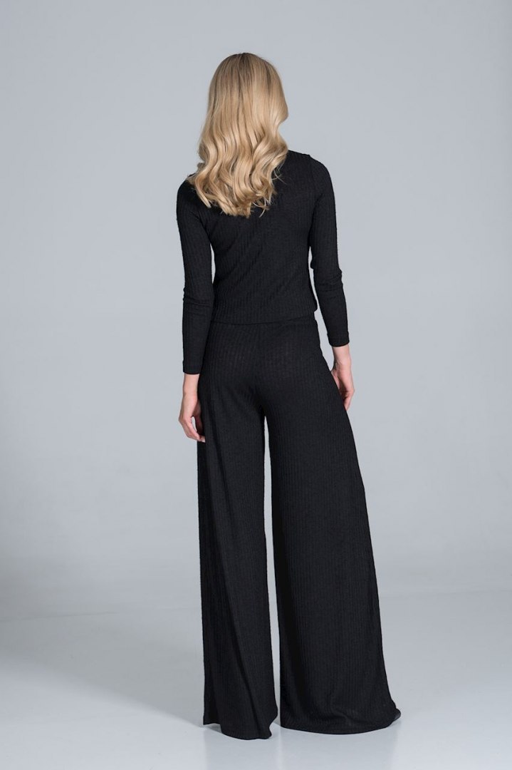 Bluza damska krótka rozpinana lejąca z wiskozą czarna M823 Bluza damska krótka rozpinana lejąca z wiskozą czarna M823