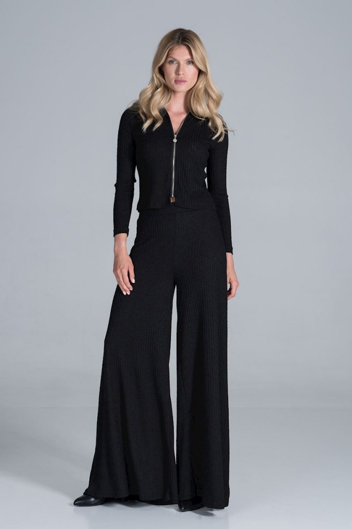 Bluza damska krótka rozpinana lejąca z wiskozą czarna M823 Bluza damska krótka rozpinana lejąca z wiskozą czarna M823