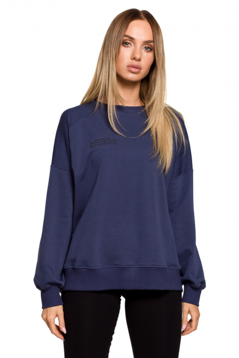 Bluza damska dzianinowa oversize dresowa z nadrukiem niebieska me613 Bluza damska dzianinowa oversize dresowa z nadrukiem niebieska me613