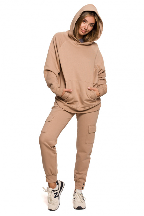 Bluza damska kangurka dresowa z kapturem i ściągaczem orzechowa B198 Bluza damska kangurka dresowa z kapturem i ściągaczem orzechowa B198