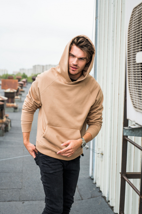 Bluza damska kangurka dresowa z kapturem i ściągaczem orzechowa B198 Bluza damska kangurka dresowa z kapturem i ściągaczem orzechowa B198