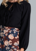 Bluzka damska z długim rękawem i wiązaniem na dekolcie czarna M818