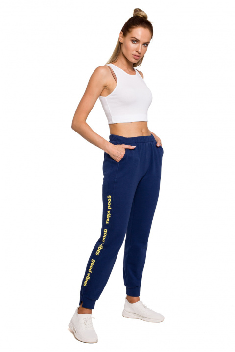 Spodnie damskie joggery dresowe dzianinowe z gumką atramentowe me621 Spodnie damskie joggery dresowe dzianinowe z gumką atramentowe me621