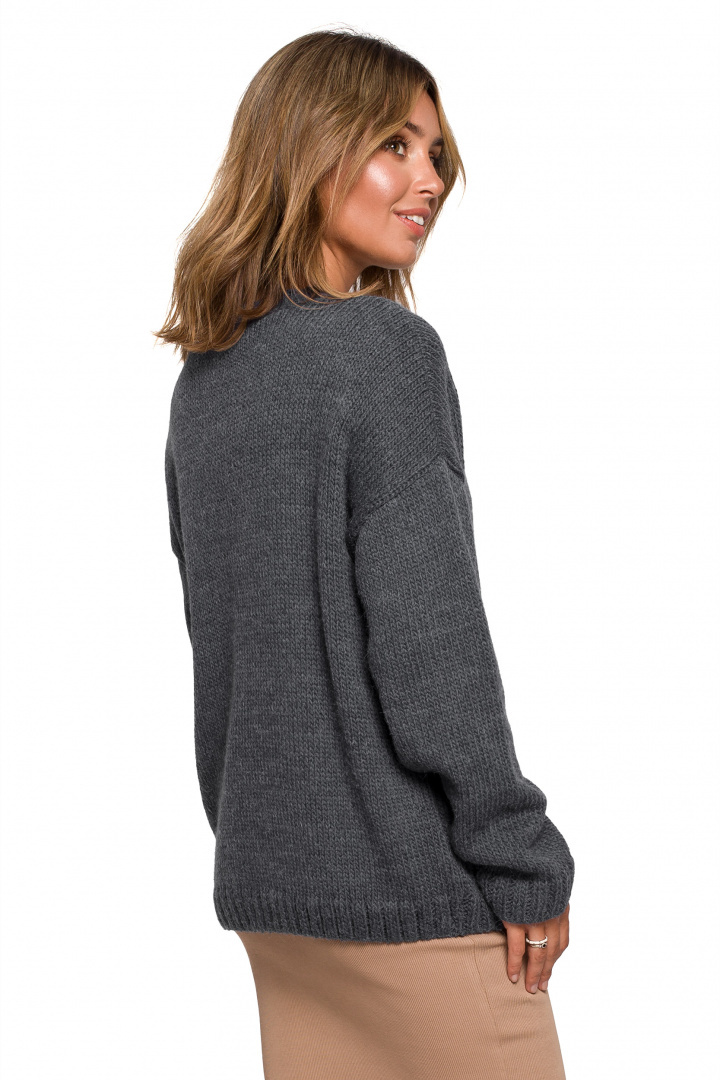 Kardigan damski krótki oversize zapinany na guziki antracytowy BK074 Kardigan damski krótki oversize zapinany na guziki antracytowy BK074