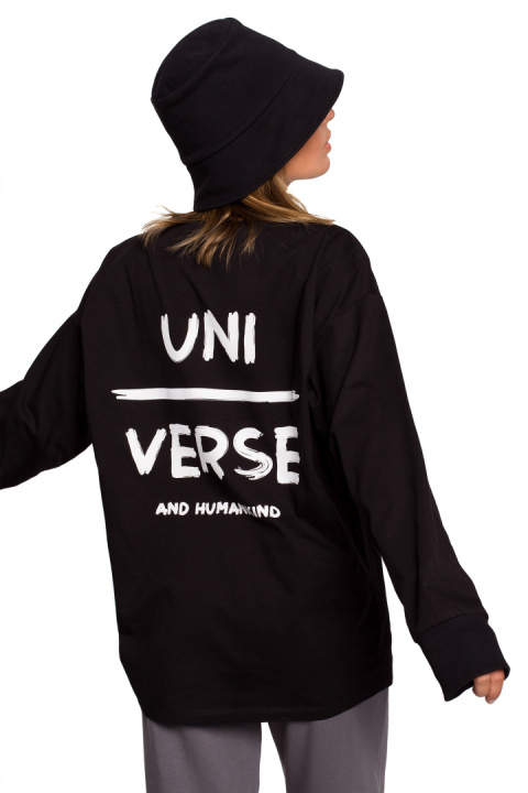 Bluzka damska longsleeve oversize z nadrukiem czarna B212 Bluzka damska longsleeve oversize z nadrukiem czarna B212