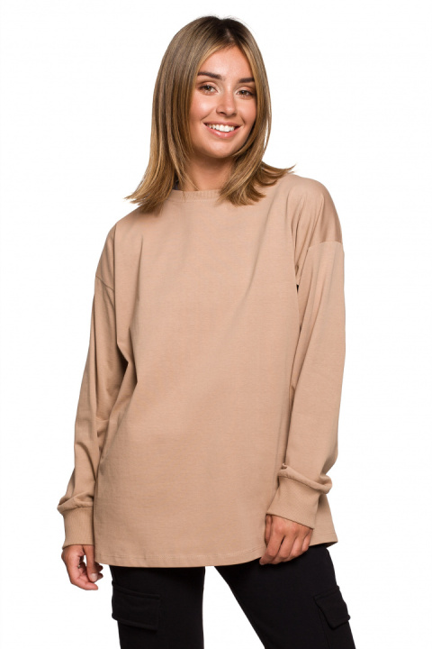 Bluzka damska longsleeve oversize z nadrukiem orzechowa B212