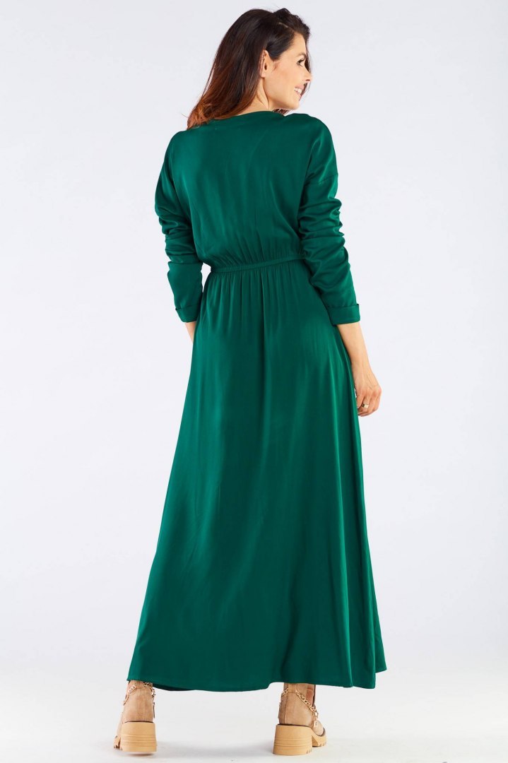 Sukienka maxi z wiskozy rozporek z przodu długi rękaw zielona A454