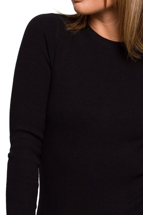 Body prążkowane dopasowane długi rękaw i rozcięcie czarne B209 Body prążkowane dopasowane długi rękaw i rozcięcie czarne B209