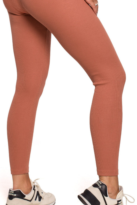 Legginsy damskie sportowe prążkowane z gumką w pasie ceglaste B213 Legginsy damskie sportowe prążkowane z gumką w pasie ceglaste B213
