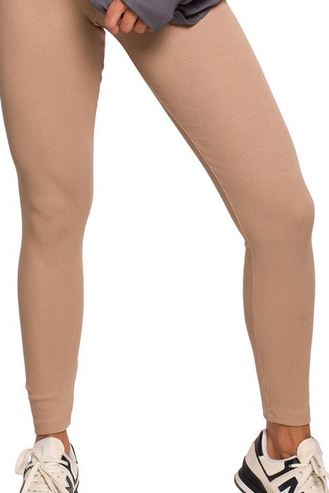 Legginsy damskie sportowe prążkowane z gumką w pasie orzechowe B213 Legginsy damskie sportowe prążkowane z gumką w pasie orzechowe B213