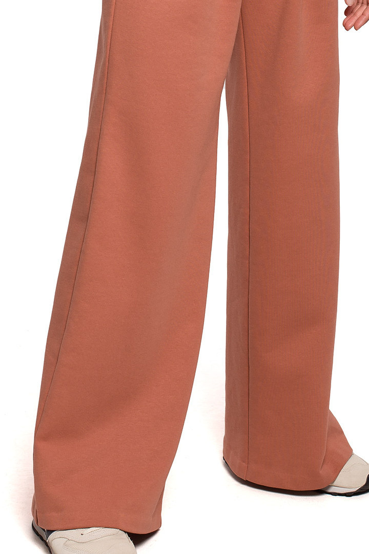 Spodnie damskie dresowe z szerokimi nogawkami i gumką ceglaste B200