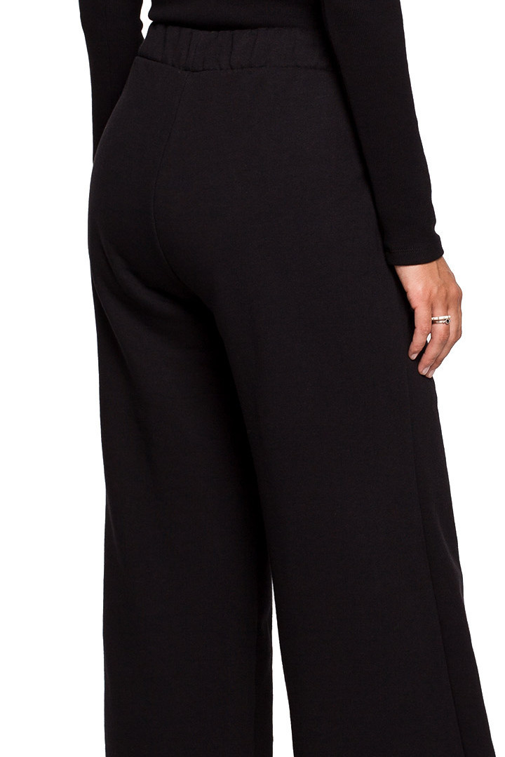 Spodnie damskie dresowe z szerokimi nogawkami i gumką czarne B200