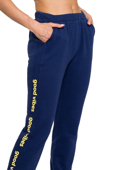 Spodnie damskie joggery dresowe dzianinowe z gumką atramentowe me621 Spodnie damskie joggery dresowe dzianinowe z gumką atramentowe me621