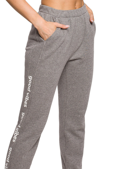 Spodnie damskie joggery dresowe dzianinowe z gumką szare me621 Spodnie damskie joggery dresowe dzianinowe z gumką szare me621