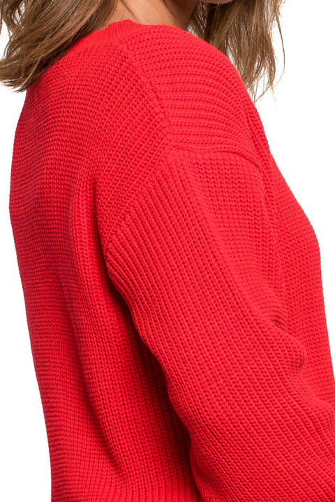 Sweter damski oversize klasyczny do bioder dekolt V czerwony BK075 Sweter damski oversize klasyczny do bioder dekolt V czerwony BK075