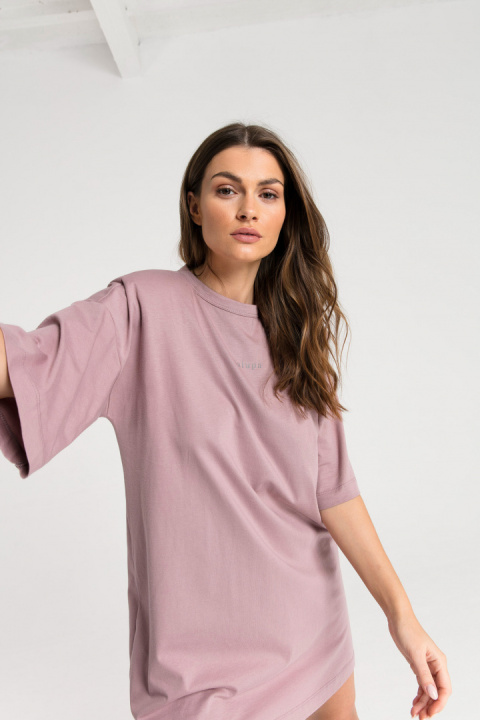 Damska koszulka nocna dzienna bawełniana oversize wrzosowa LA068 Damska koszulka nocna dzienna bawełniana oversize wrzosowa LA068