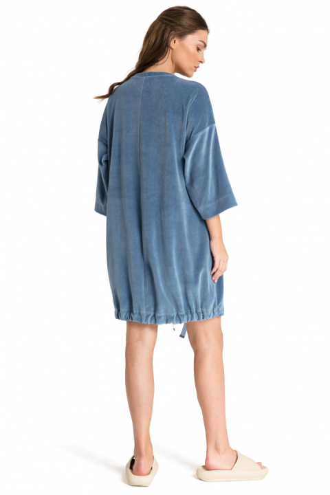 Tunika welurowa oversize wiązana na dole krótki rękaw niebieska LA083 Tunika welurowa oversize wiązana na dole krótki rękaw niebieska LA083