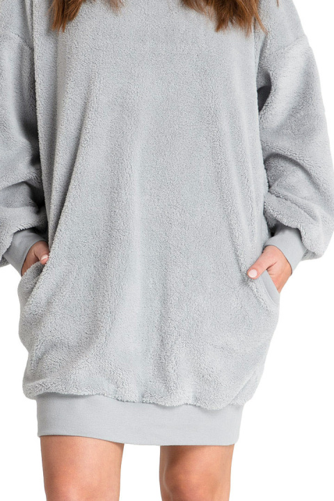 Bluza damska tunika pluszowa oversize dekolt z tyłu szara LA082 Bluza damska tunika pluszowa oversize dekolt z tyłu szara LA082