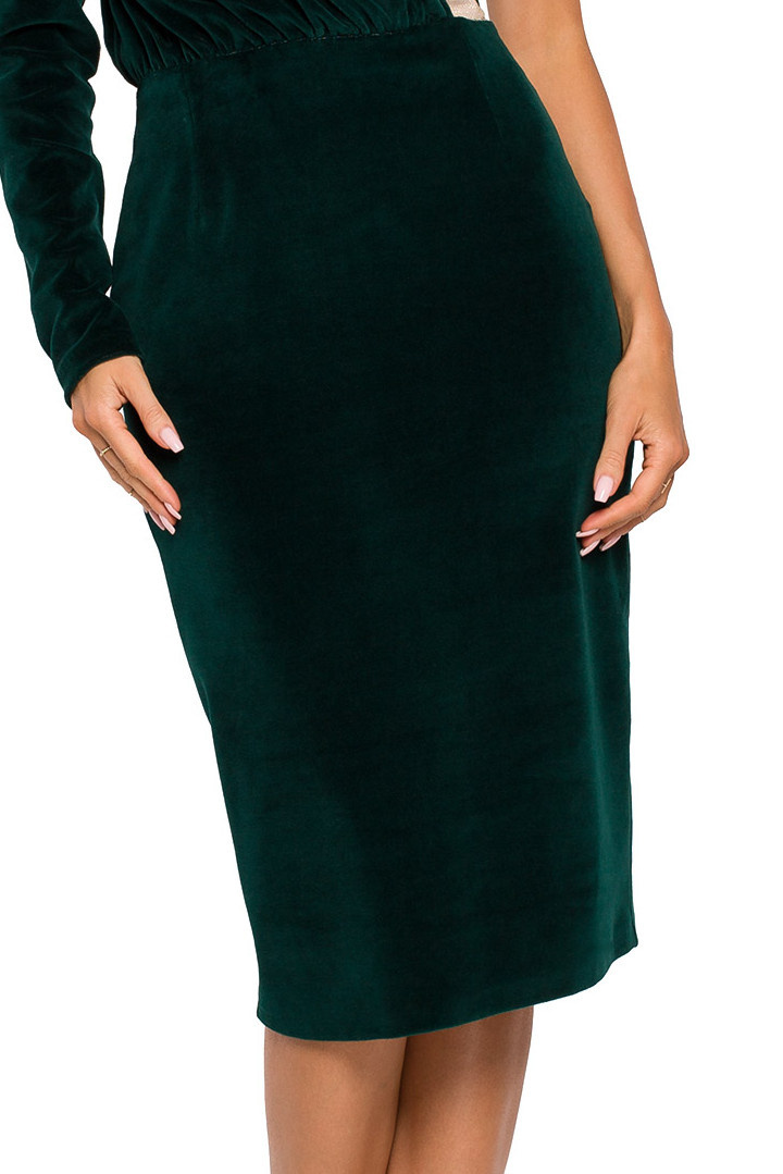 Elegancka sukienka midi welurowa asymetryczna dwa materiały zielona me640