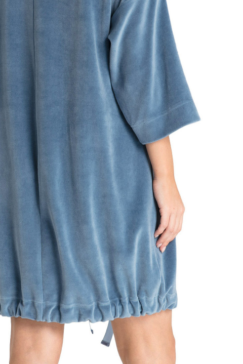 Tunika welurowa oversize wiązana na dole krótki rękaw niebieska LA083 Tunika welurowa oversize wiązana na dole krótki rękaw niebieska LA083