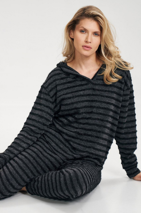 Bluza damska ciepła z kapturem luźny dekolt serek V czarna M812 Bluza damska ciepła z kapturem luźny dekolt serek V czarna M812