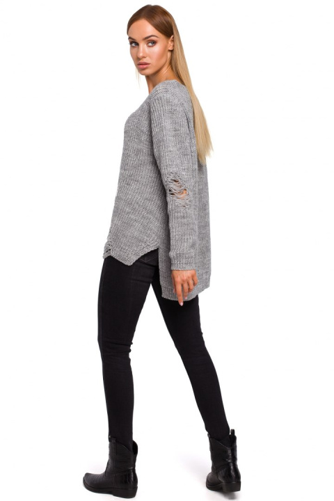 Sweter damski oversize asymetryczy z dziurami szary me473 Sweter damski oversize asymetryczy z dziurami szary me473