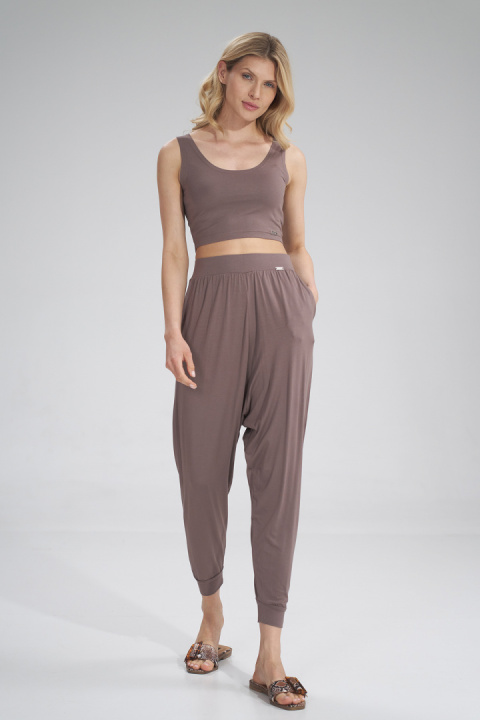 Top damski krótki crop z wiskozy bez rękawów brązowy M795 Top damski krótki crop z wiskozy bez rękawów brązowy M795