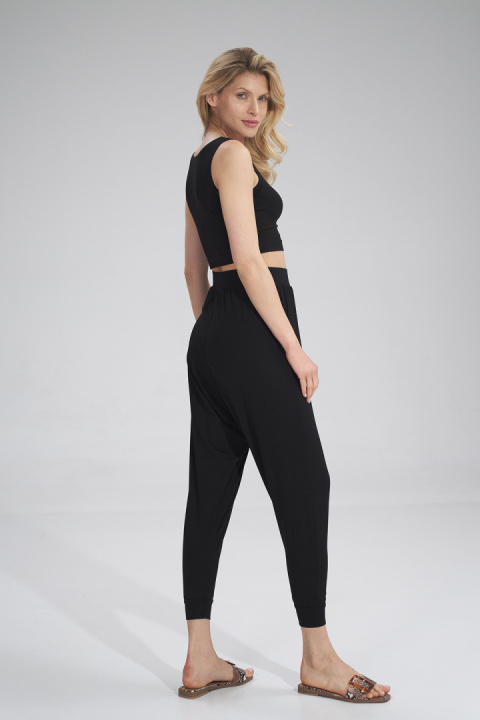 Top damski krótki crop z wiskozy bez rękawów czarny M795 Top damski krótki crop z wiskozy bez rękawów czarny M795