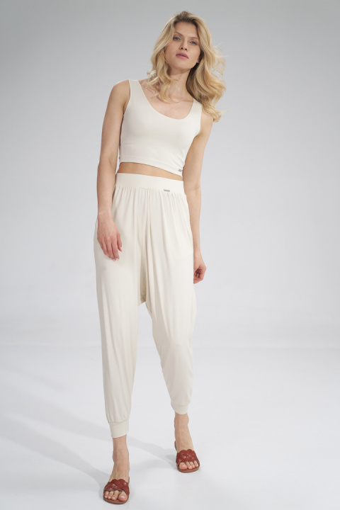 Top damski krótki crop z wiskozy bez rękawów ecru M795 Top damski krótki crop z wiskozy bez rękawów ecru M795