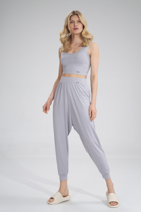 Top damski krótki crop z wiskozy bez rękawów jasny szary M795 Top damski krótki crop z wiskozy bez rękawów jasny szary M795