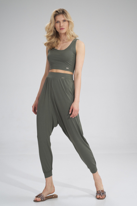 Top damski krótki crop z wiskozy bez rękawów oliwkowy M795 Top damski krótki crop z wiskozy bez rękawów oliwkowy M795
